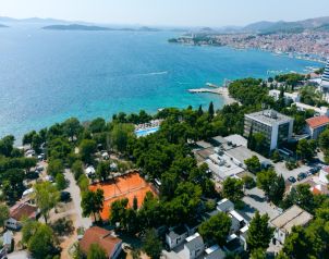 Tennis Imperial by Ivan Image two