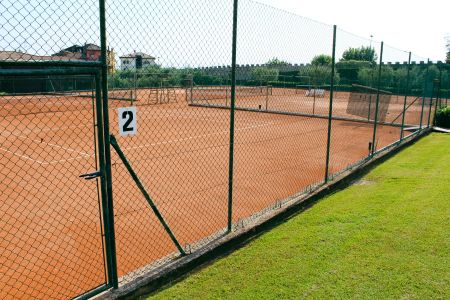 https://www.tennistrainingslager.com/at/media/catalog/product/cache/da432fc9ee79dfca32e073c2235ab4d7/t/e/tennistrainingslager_hotel_garden9_1.jpg