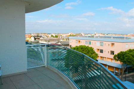 https://www.tennistrainingslager.com/at/media/catalog/product/cache/da432fc9ee79dfca32e073c2235ab4d7/t/e/tennistrainingslager_international_beach_hotel5.jpg