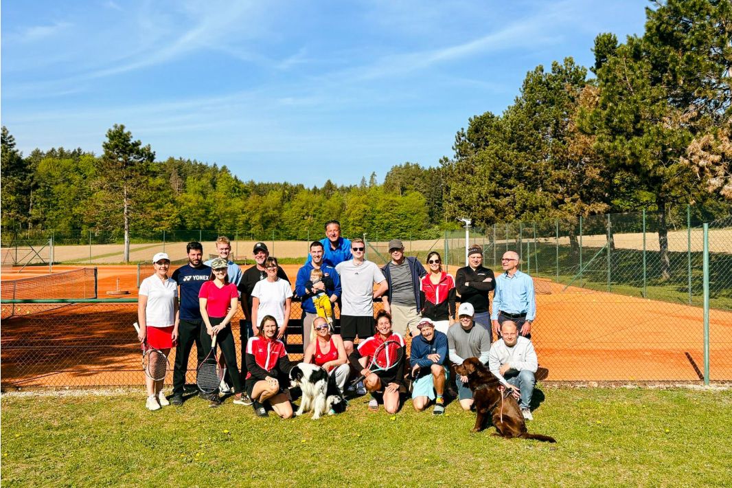 Trainingslager am Klopeiner See: Wie der TSV Neubeuern sich mit TENNISTOURS auf die Saison vorbereitet hat