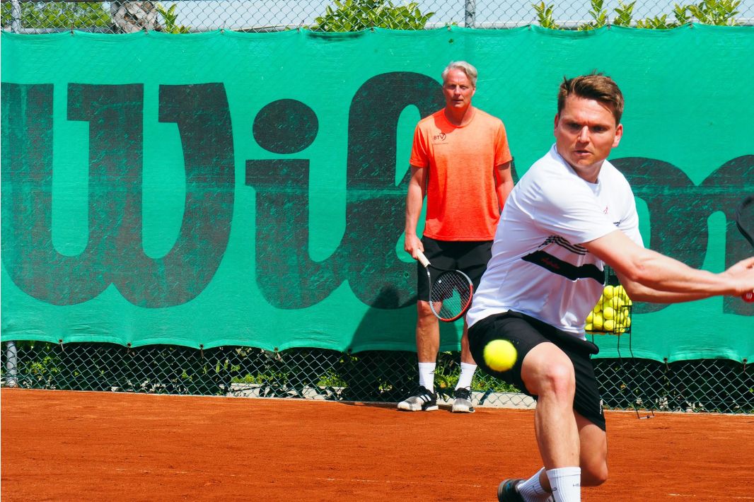 Wie viel Training ist im Tennis-Trainingslager sinnvoll?