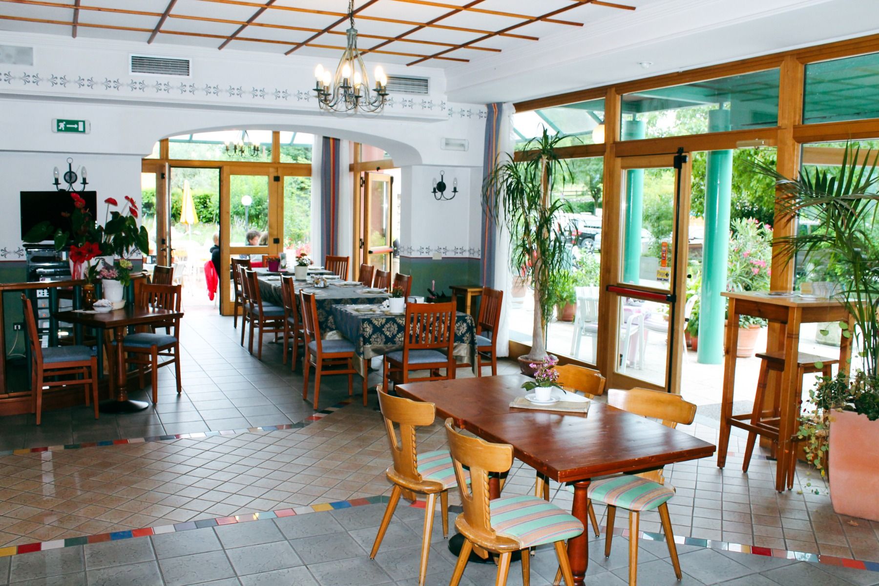 Club Hotel 