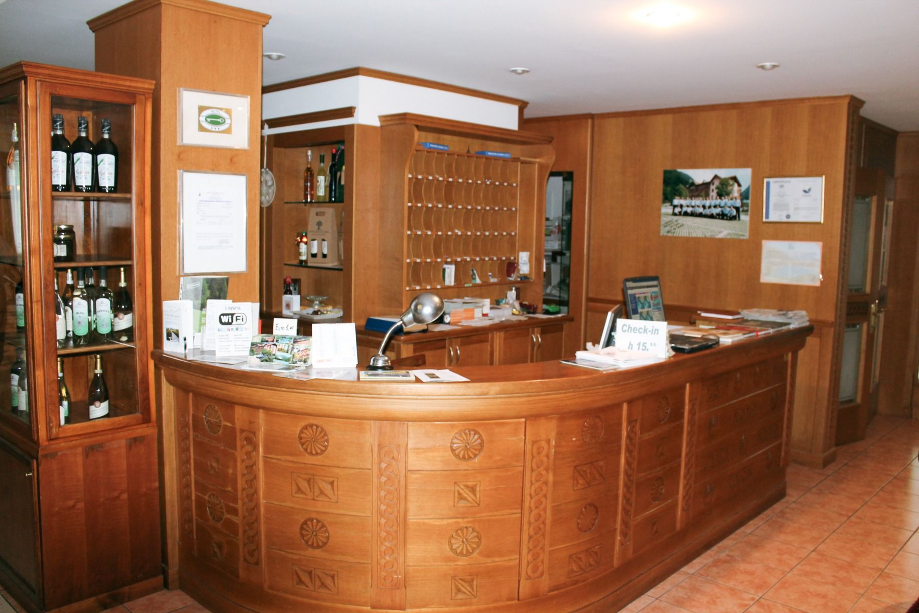 Club Hotel 