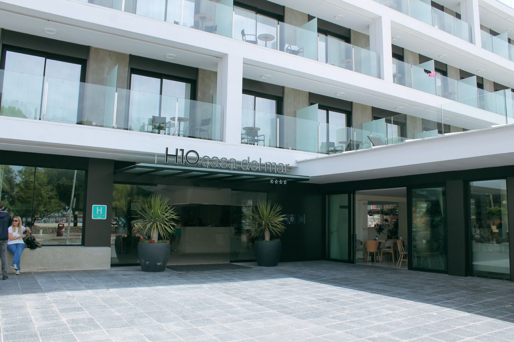 Hotel H10 Casa del Mar