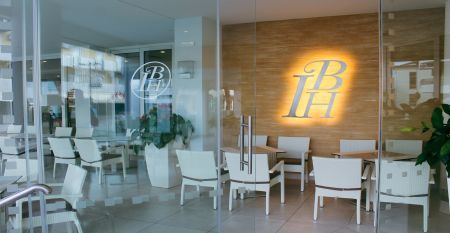 International Beach Hotel