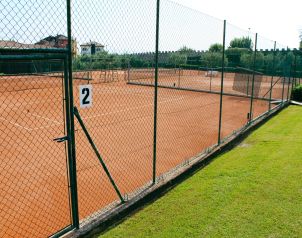 Hotel Garden Tennisplätze Image two