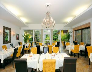Hotel Höllrigl Image two