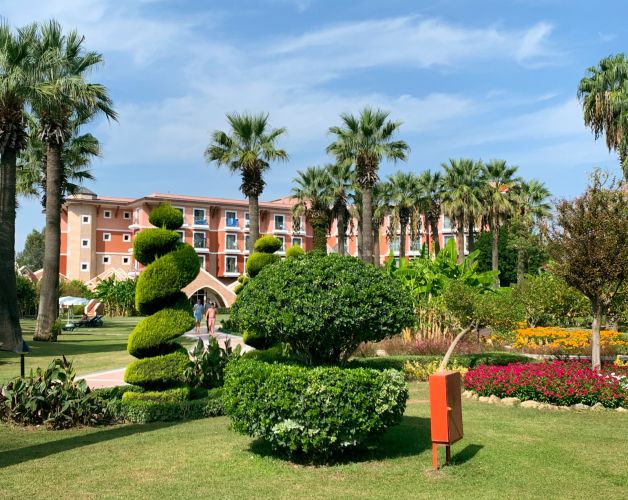 Club Mega Saray Image one