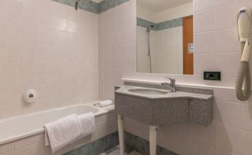 Club Hotel 