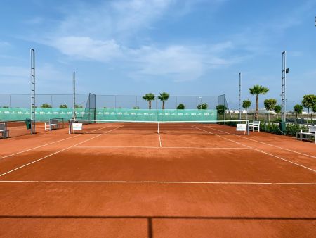 Club Mega Saray Tennisplätze
