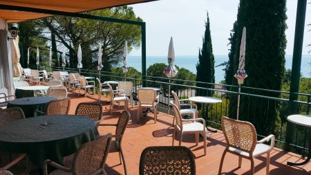 https://www.tennistrainingslager.com/de/media/catalog/product/cache/da432fc9ee79dfca32e073c2235ab4d7/t/e/tennistrainingslager_hotel_marco_polo2.jpg