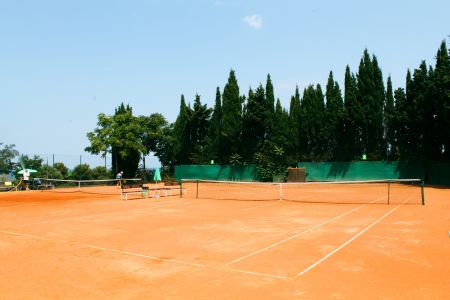Teniško Igrišče